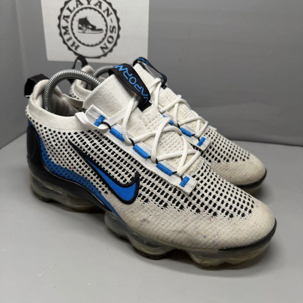 Nike Air VaporMax Flyknit Youth Sz 7Y White Blue Running DB1550-101 Women 8.5 - Picture 4 of 13